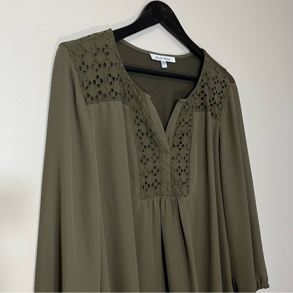 Black Rainn Long Sleeve Split Neck Blouse - Picture 3 of 11